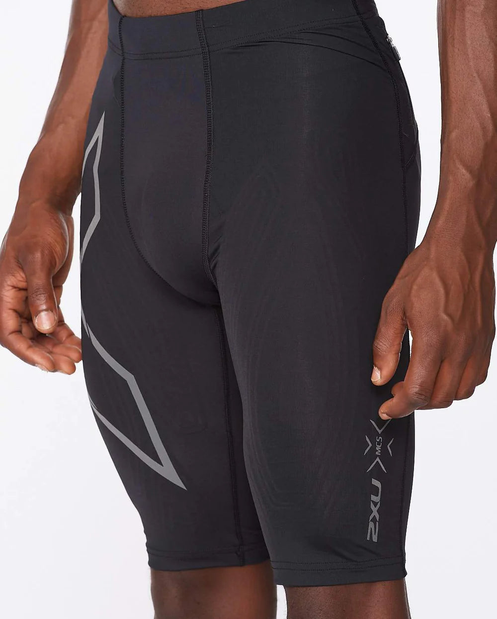 2XU Men's Light Speed Compression Shorts - Black/Black Reflective