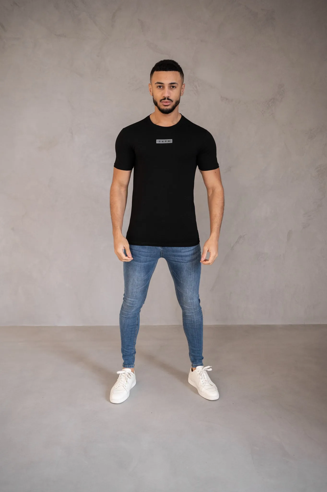 Capo ESSENTIAL T-Shirt - Black