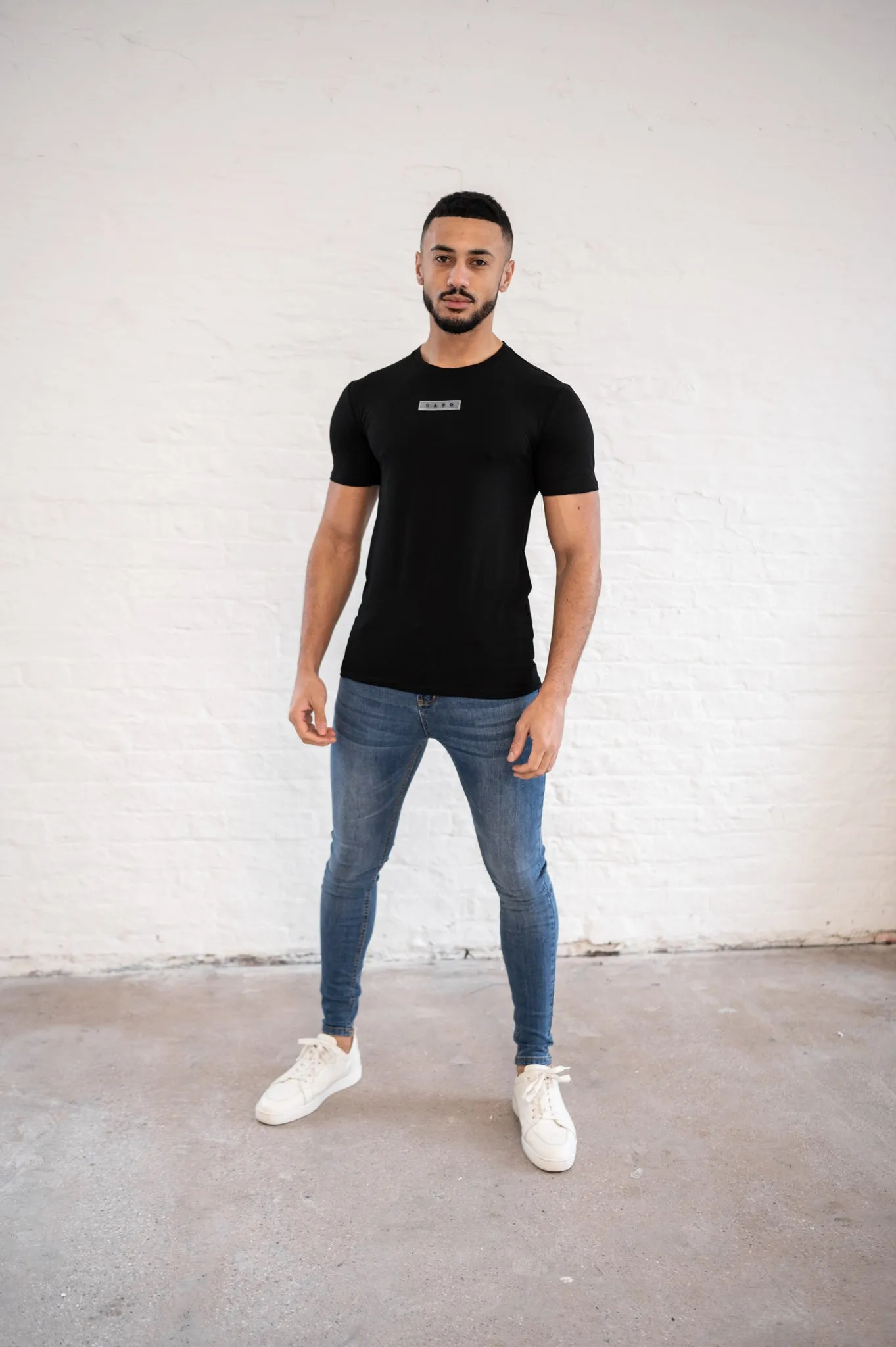 Capo ESSENTIAL T-Shirt - Black