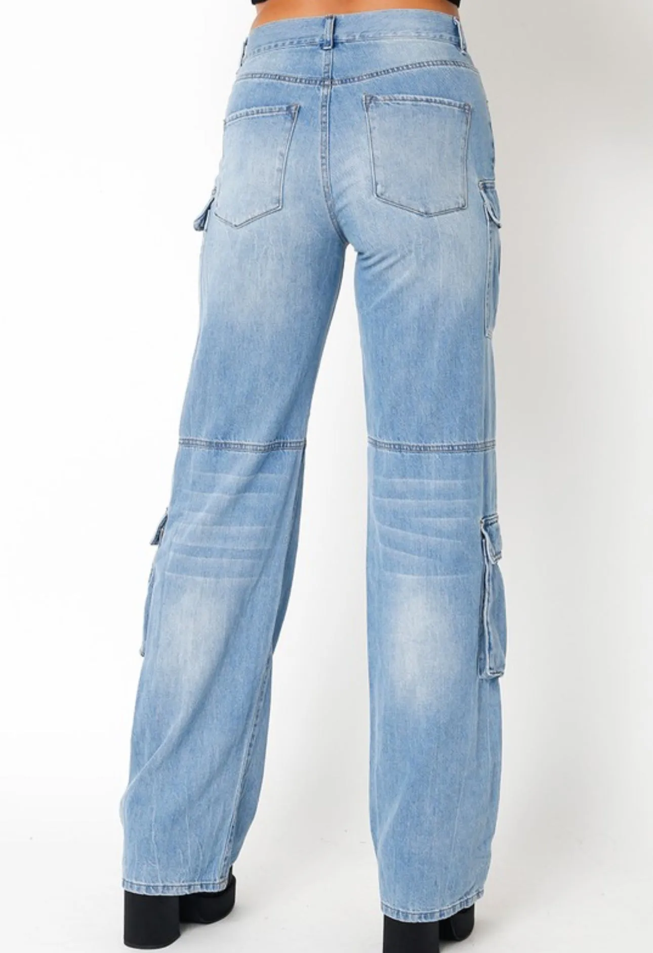 DENIM CARGO JEANS