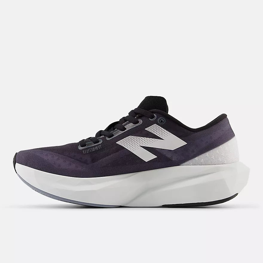 New Balance Women's FuelCell Rebel v4