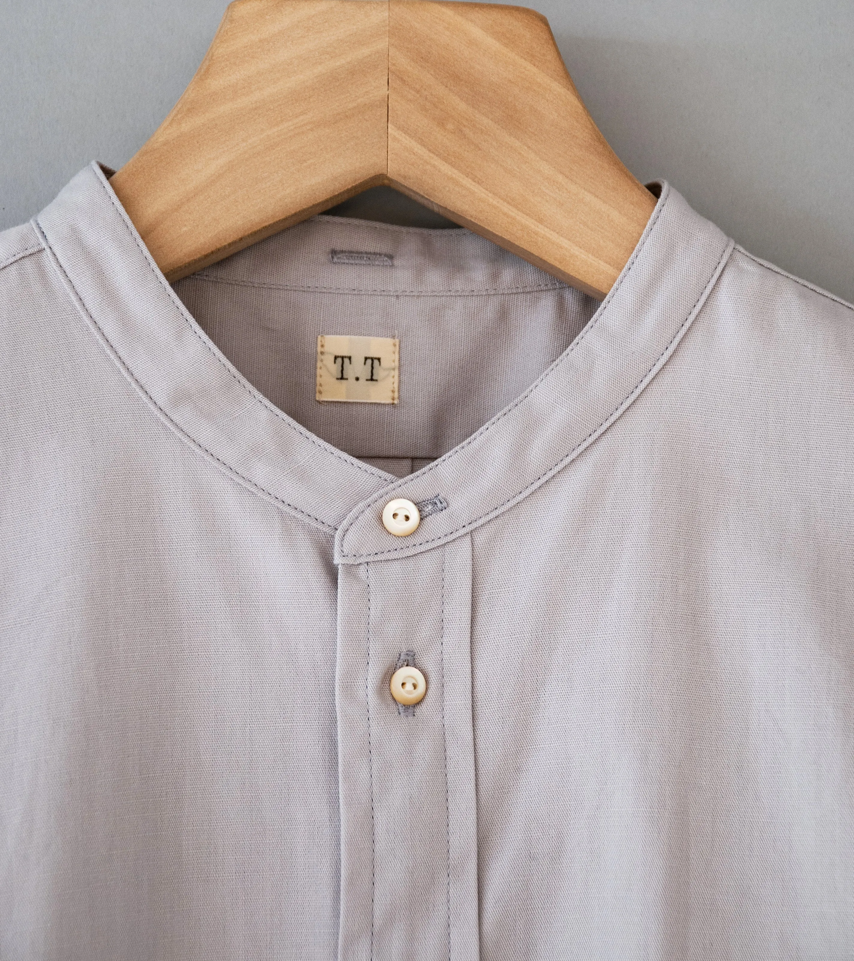 Taiga Takahashi 'Lot 104 Band Collar Shirt' (Purple Gray)