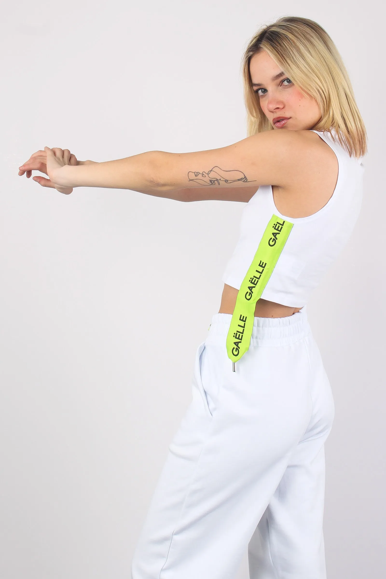 Top Cropped Banda Logo Bianco